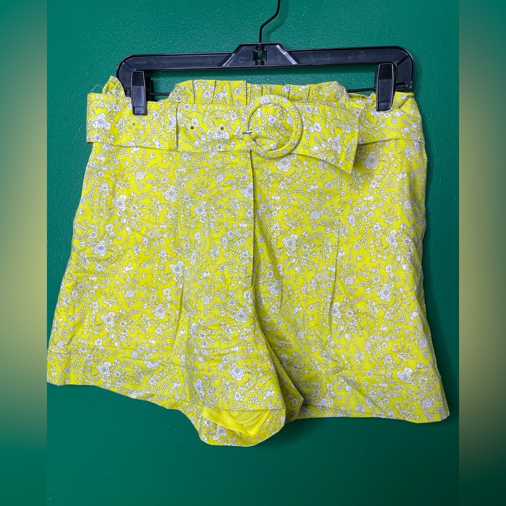 J. Crew Pleated short with ring-buckle belt in Liberty® Summer Blooms Poplin 10 - Picture 2 of 6